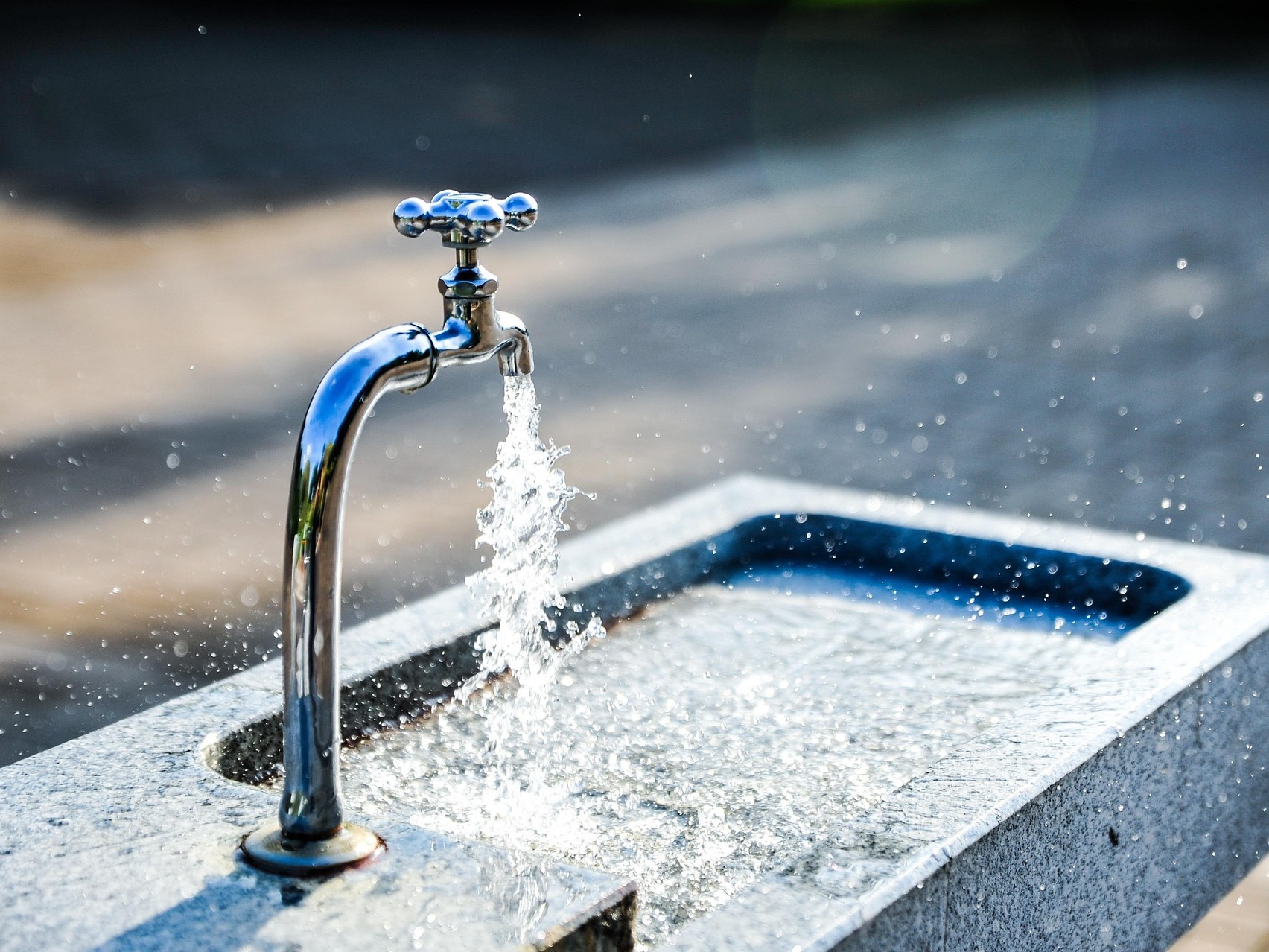 Hidratación-en-verano La zeolita como filtro de agua